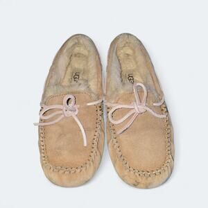 UGG Dakota Suede Moccasin Slippers Womens Size 5